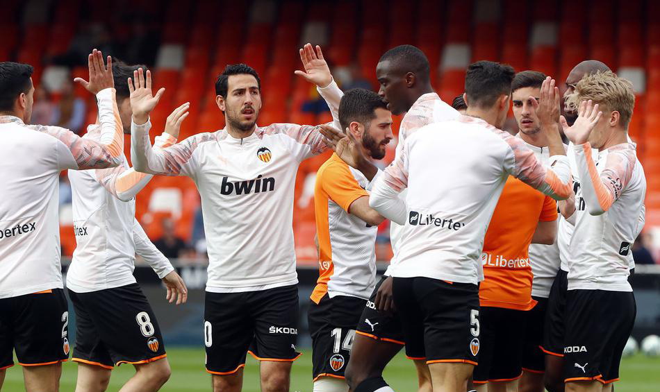 九游体育-阿贾克斯与法兰克福欧战风云再起